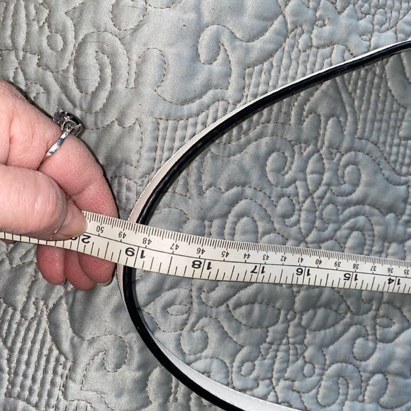 Catherine Malandrino 3D Floral Annabelle Frame Satchel w/dust bag - Picture 16 of 16